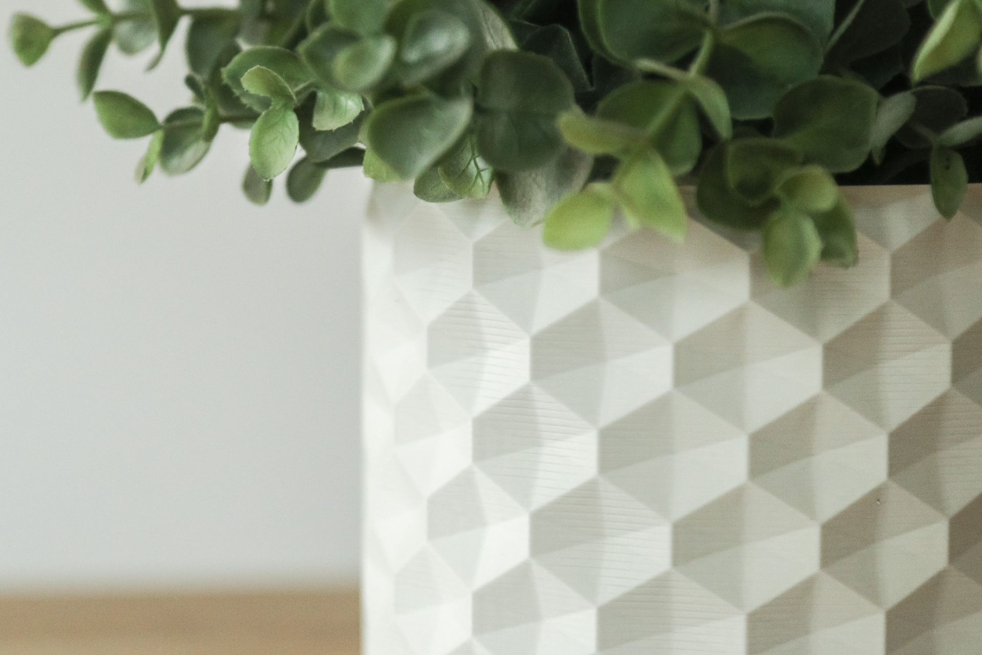 Hexagonales Pflanzgefäß - Klein